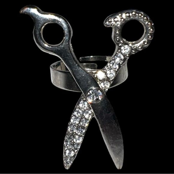 Cute little scissors ring. Nothing expensive, just cute! - Picture 4 of 5